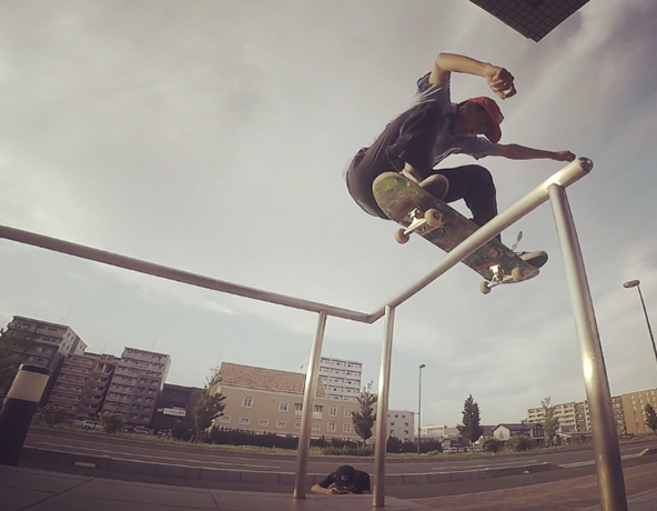 As Seen on the NHK  (Japan Broadcasting Corporation) Show “Extreme Awesome Techniques!”Bearings Used in Skateboards