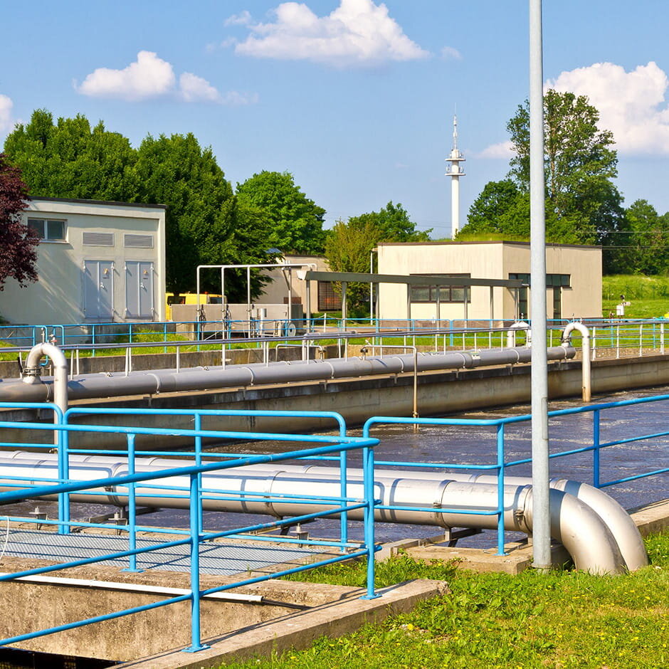 Water level management at water treatment plants