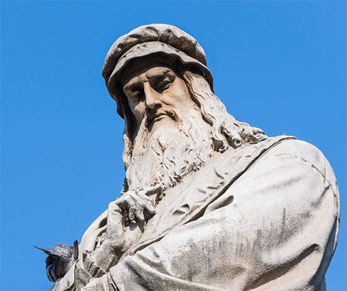 The Leonardo statue in the Piazza della Scala in Milan